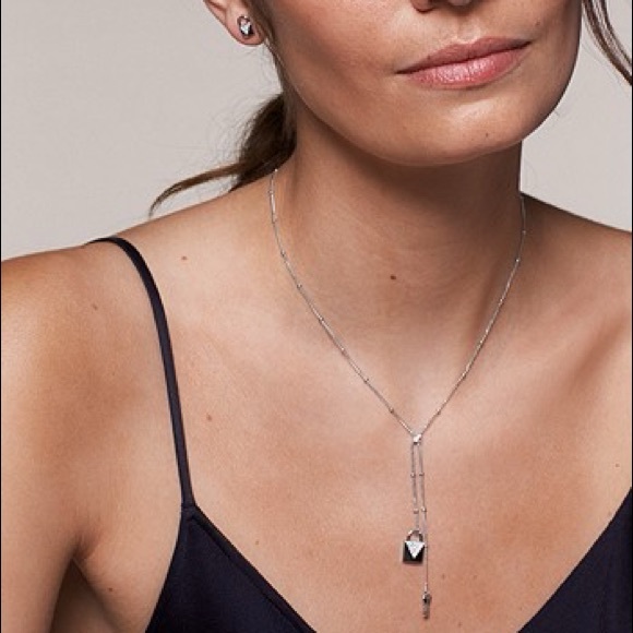 Mercer Necklace and Studs - Picture 4 of 9